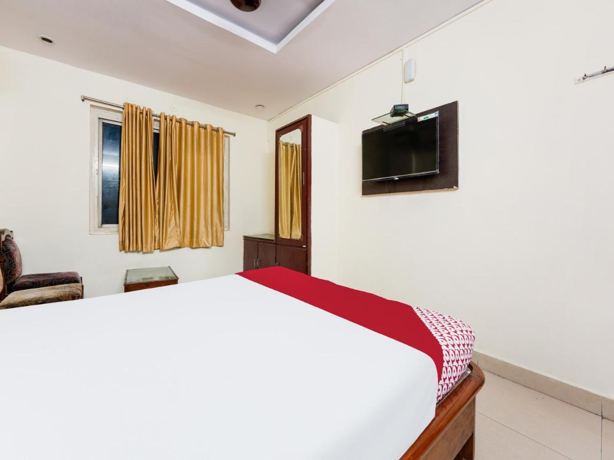 SPOT ON 82731 Hotel Supriya Vijayawāda Dış mekan fotoğraf